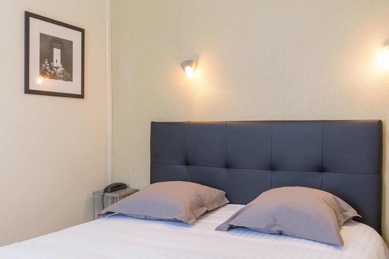 Hotel De La Gare ثوارس المظهر الخارجي الصورة